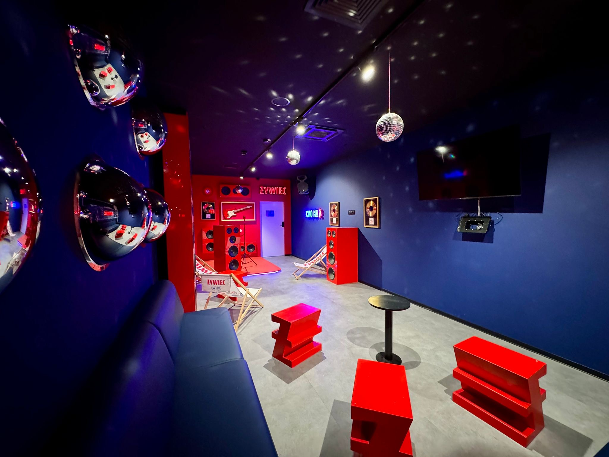 karaoke room